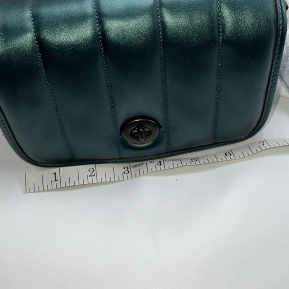 💚🪅NWT COACH DINKY 18 QUILTED BAG IN METALLIC DARK GREEN - Picture 9 of 15